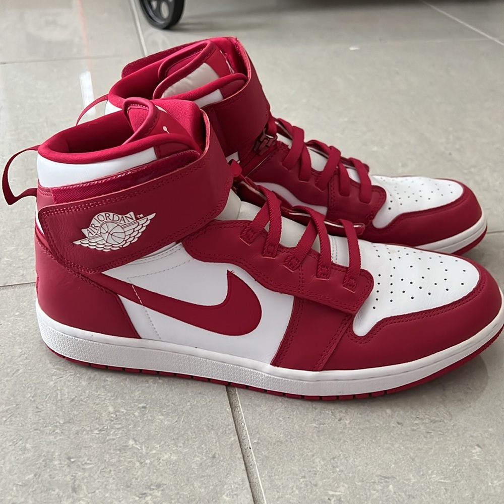 Nike Air Jordan 1 High Top Red Monarchs - NEW